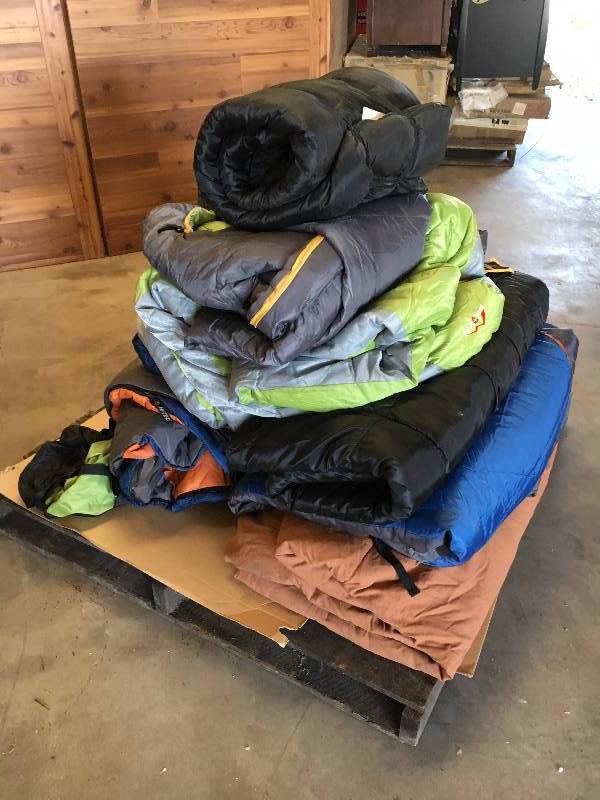 lot 57 image: Pallet of Sleeping Bags