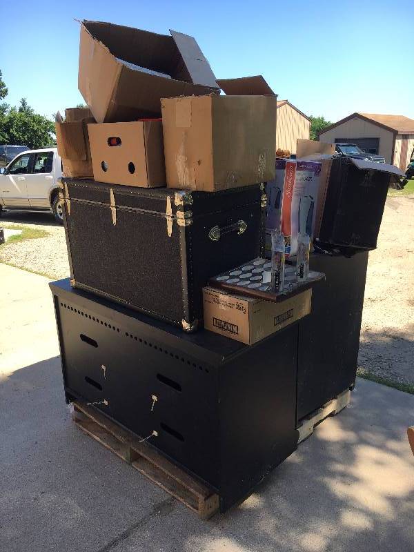 lot 64 image: Pallet of Furniture, Trunk, AV Cables, Etc.
