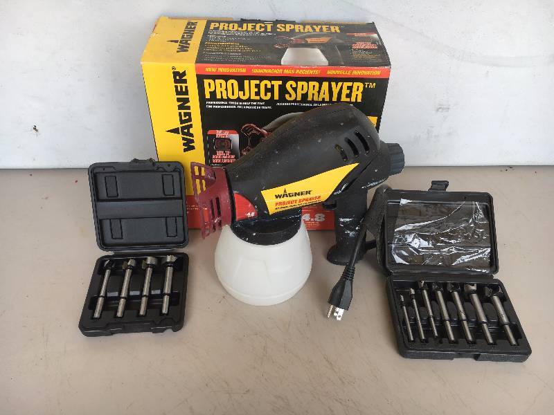 lot 82 image: Warner - Project Sprayer w Hole saw bits