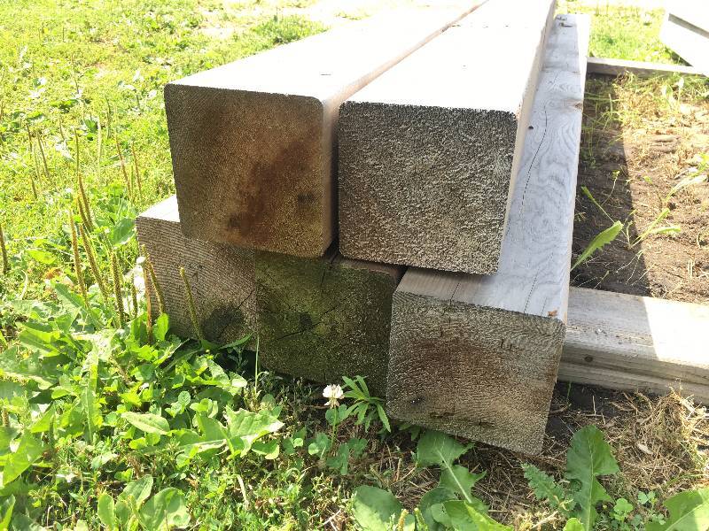 lot 8B image: 5 - 8  6 x 6 Cedar Post