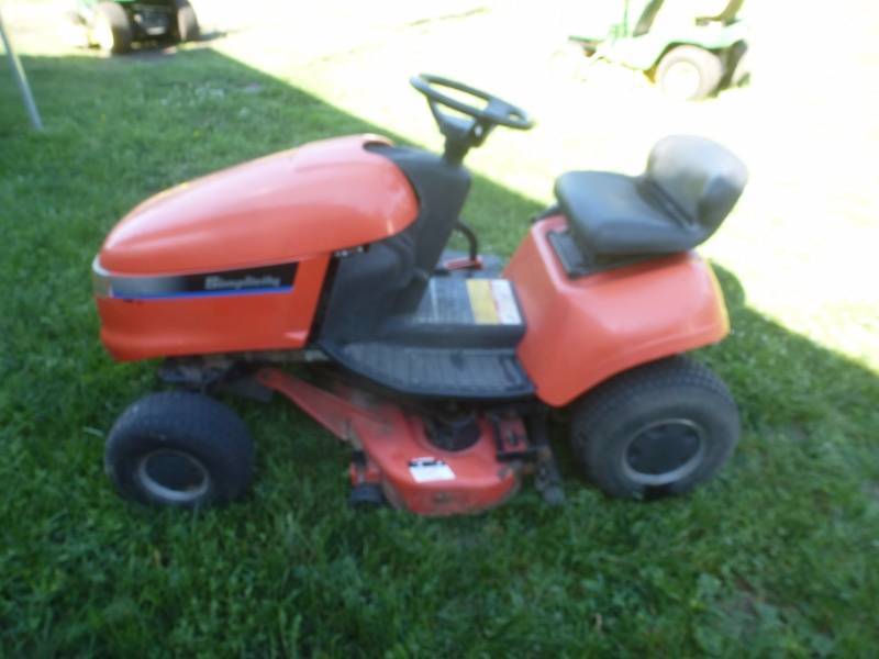 Simplicity Lawn Tractor