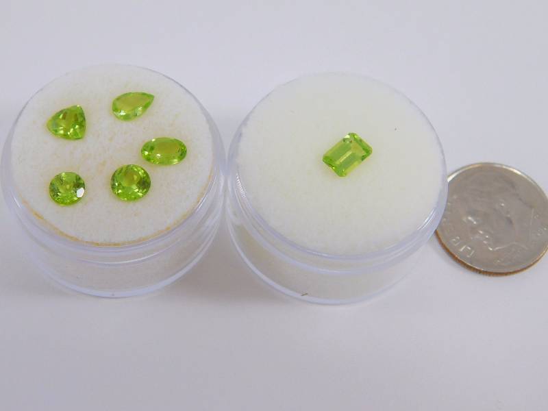 (6) Peridot Gemstones 3.03 ct