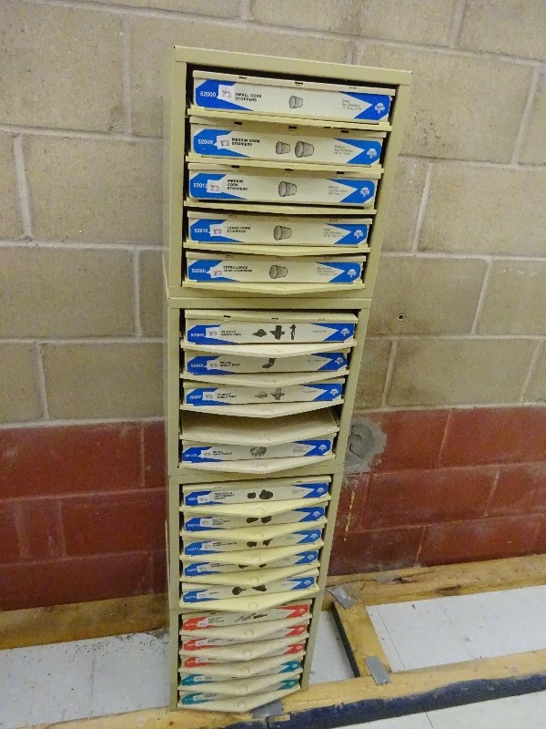 Cork stoppers, shelf pins, knobs, clips