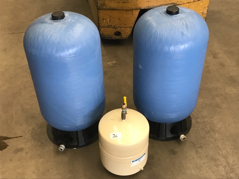 lot 36 image: Lot Of (3) Water Pressure Tanks ...