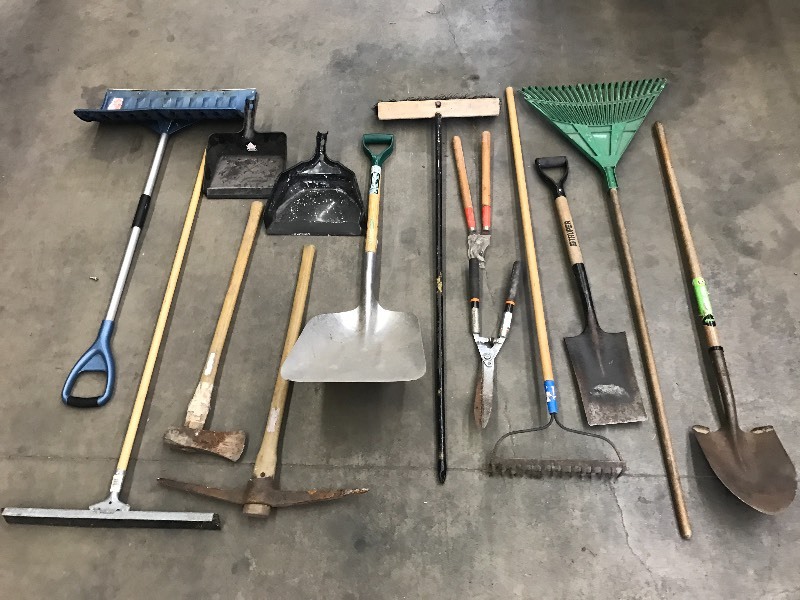 lot 74 image: Large Lot Of Assorted Hand Tools ...