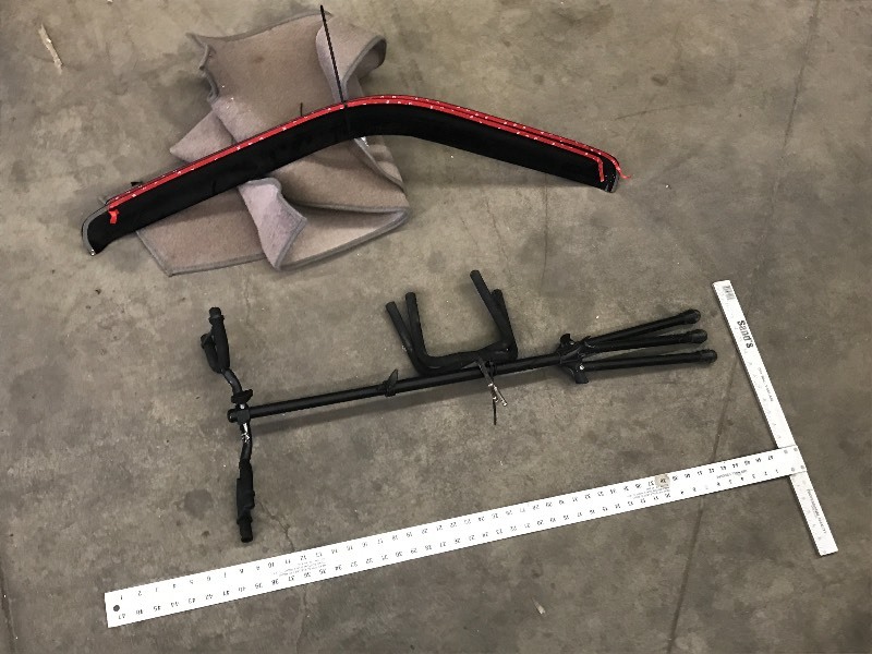 lot 86 image: Lot Of Assorted Guitar Stand, 4 T...