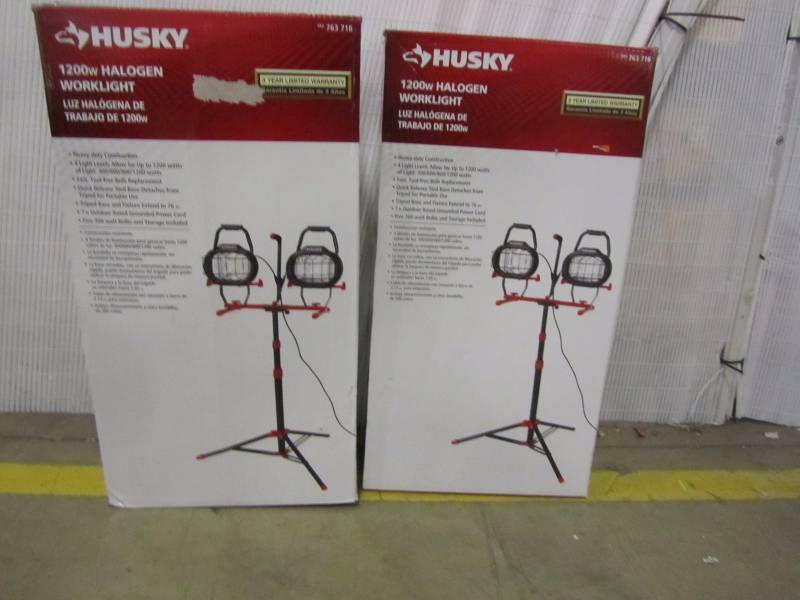 lot 87 image: (2) Husky 1200 watt work lights with tripod