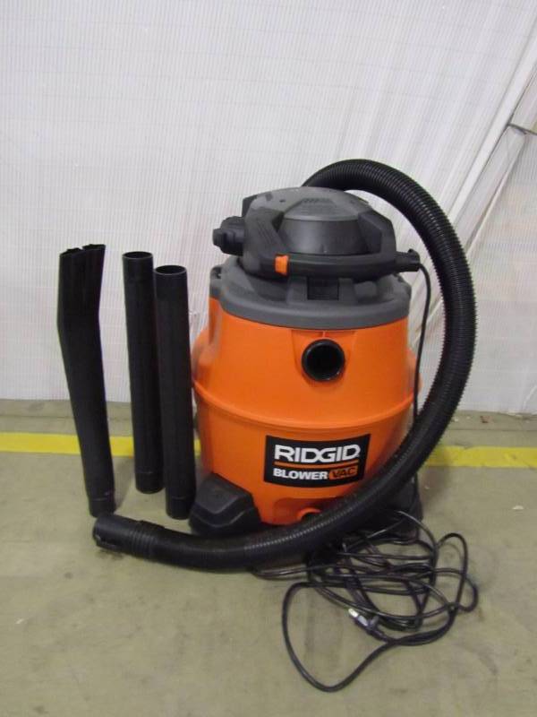 lot 90 image: RIDGID 16-gal. WetDry Vacuum with Detachable Blower WD1680