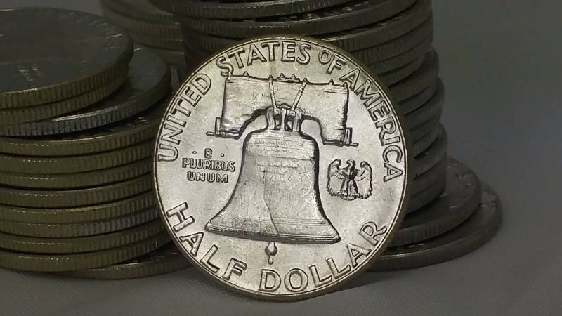 (1) 1963 P Franklin Half Dollar - Proof or BU