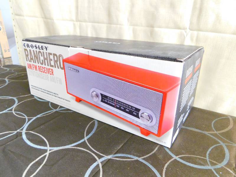 lot 405 image: CROSLEY RANCHERO AMFM RECEIVER