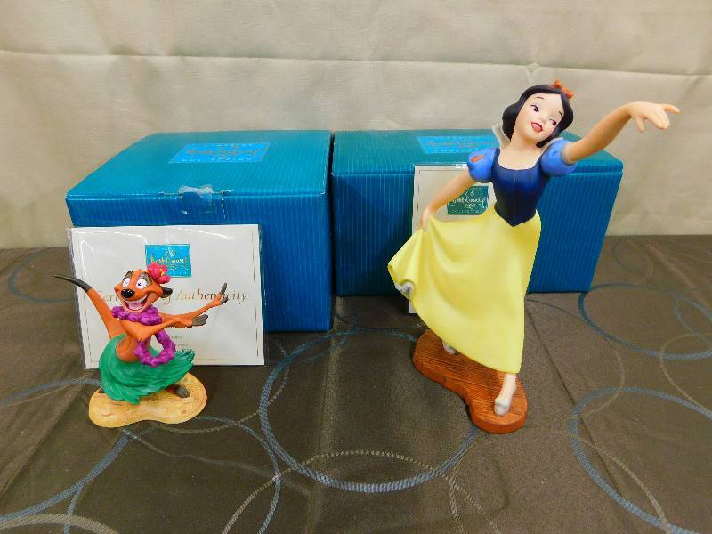 lot 417 image: CLASSICS WALT DISNEY COLLECTIONS FIGURINES