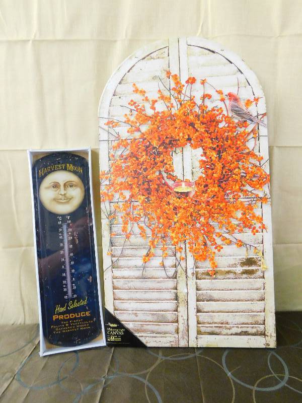 lot 432 image: HARVEST MOON THERMOMETER AND FLICKERING LIGHT CANVAS