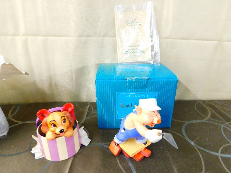 lot 446 image: CLASSICS WALT DISNEY COLLECTIONS FIGURINES