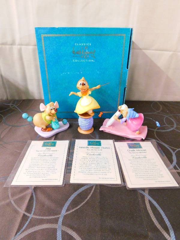 lot 448 image: CLASSICS WALT DISNEY COLLECTIONS FIGURINES