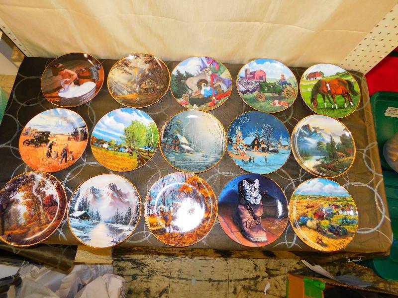 lot 482 image: DANBURY AND FRANKLIN MINT DECORATIVE PLATES