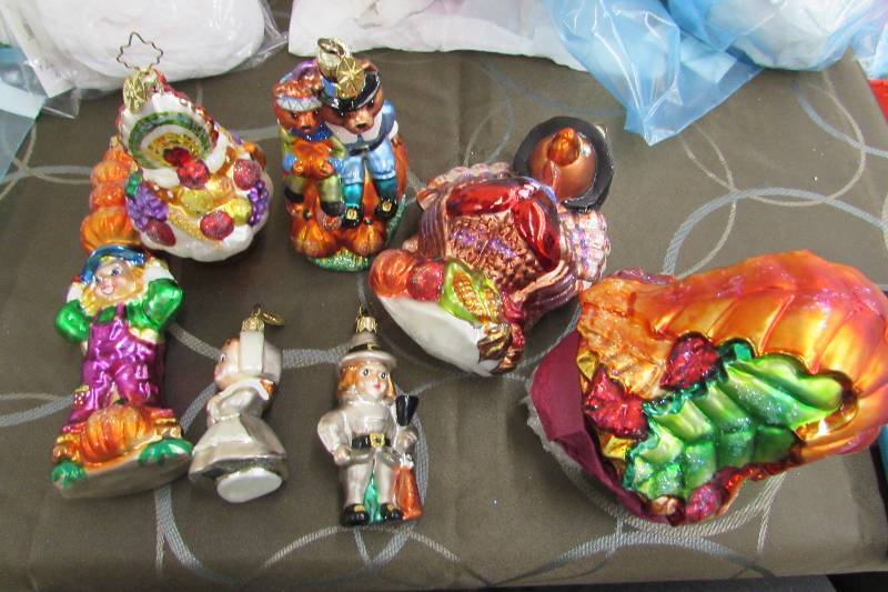lot 532 image: CHRISTOPHER RADKO HOLIDAY ORNAMENTS