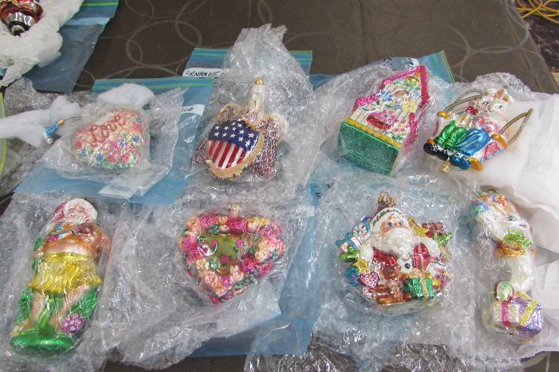 lot 536 image: CHRISTOPHER RADKO HOLIDAY ORNAMENTS
