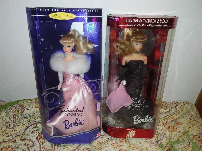 lot 8 image: Collectible Barbies (2), Enchanted Evening 1996 and Solo in the Spotlight 1995