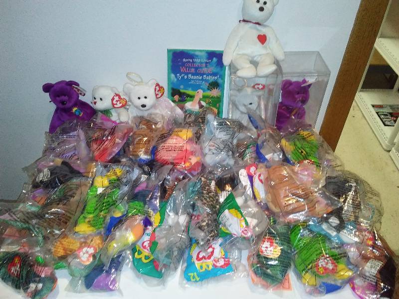 lot 31 image: Assorted Ty Beanie Babies (54)