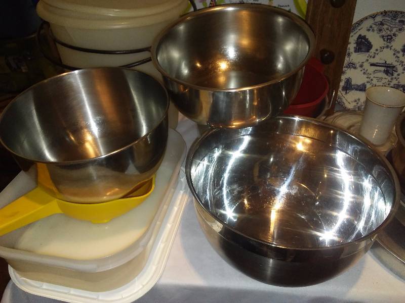 lot 67 image: Misc. Kitchen, Tupperware and more
