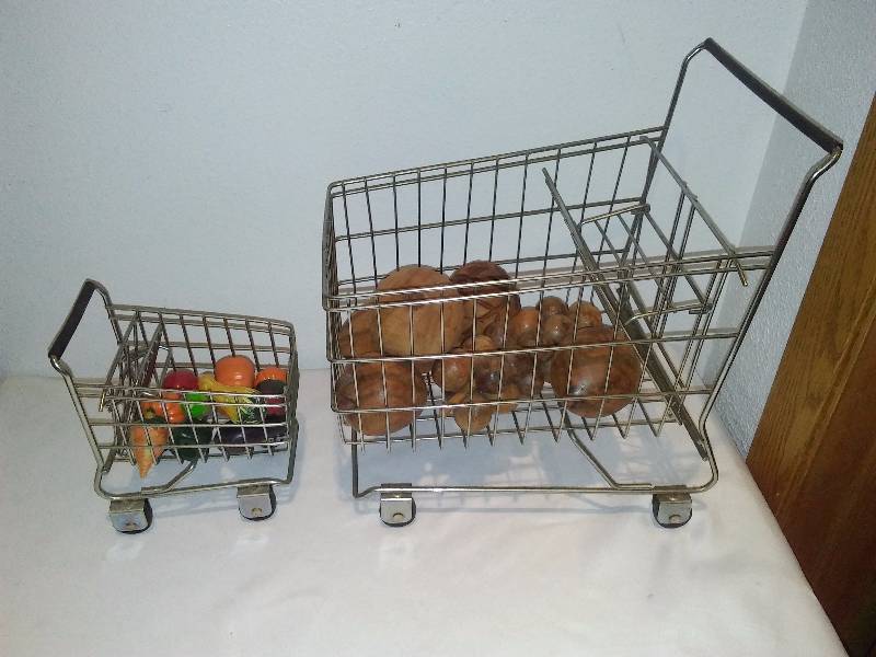 lot 70 image: Miniature Shopper Carts (2) Metal, Wheels turn