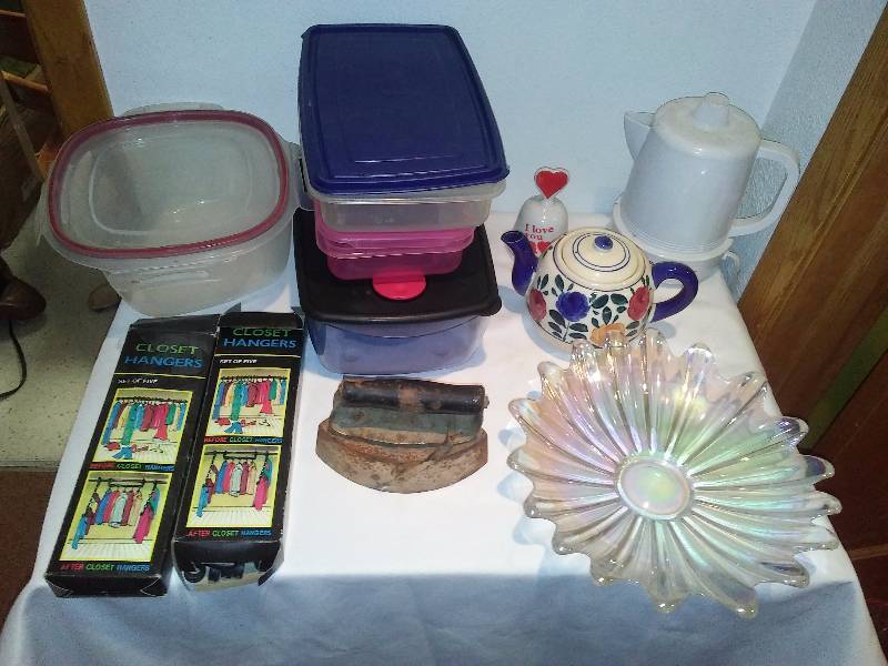 lot 73 image: Carnival Glass Dish, Tupperware, and more