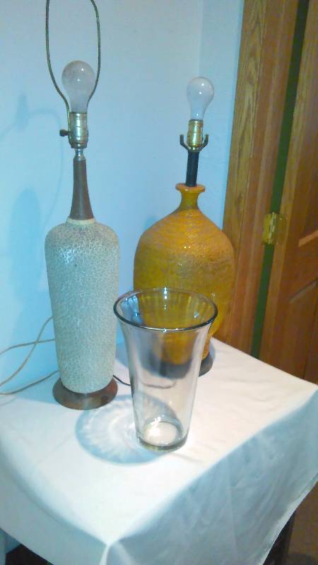 lot 93 image: Vintage lamps for upscaling (2) and large heavy vase