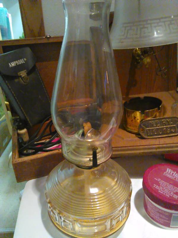 lot 100 image: Vintage Lot Great for Display and Collections, Vintage Tools, Cameras, Ashtray, Gas and Oil Lamps