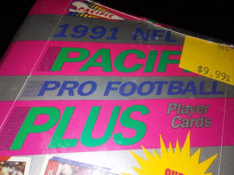 lot 110 image: 1991 NFL Pacific Pro Football Plus Trading Cards
