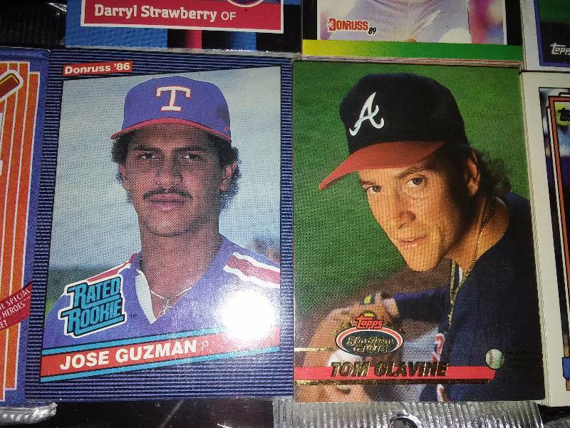 lot 118 image: Major League Baseball Repacks, Foils and more (452 cards Total)