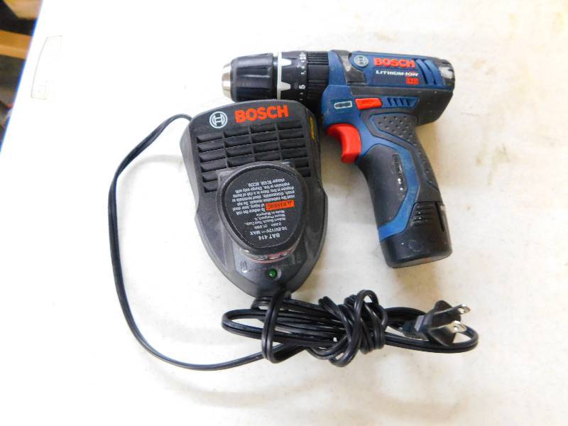 lot 6 image: BOSCH CORDLESS DRILL, TESTED AND WORKS