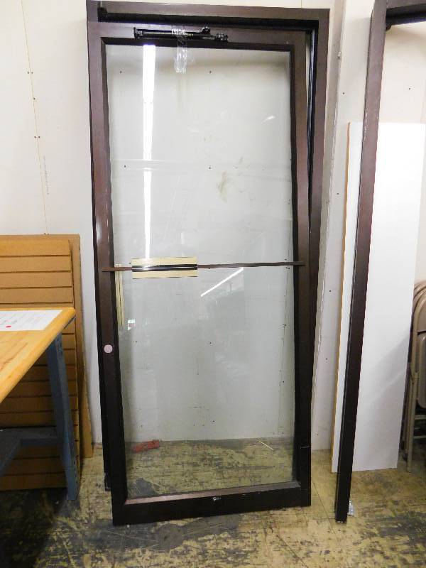 lot 33 image: HEAVY DUTY EXTERIOR DOORS AND FRAMES