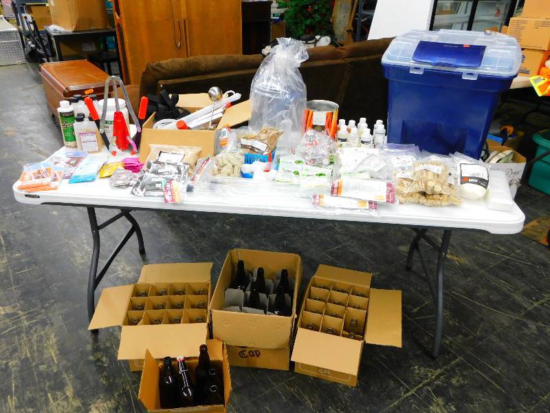 lot 54 image: HOME BREWERS STARTER KIT