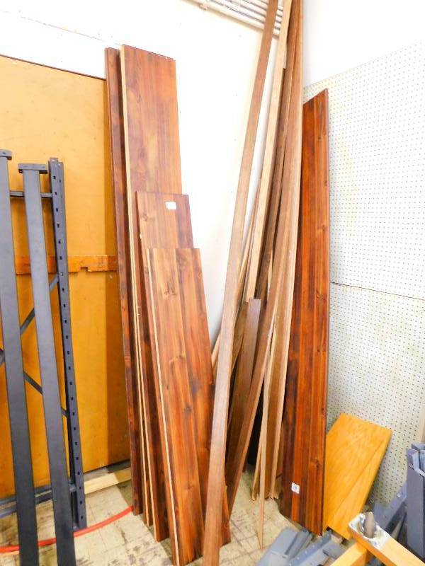lot 61 image: PRESSED WOOD SHELVES