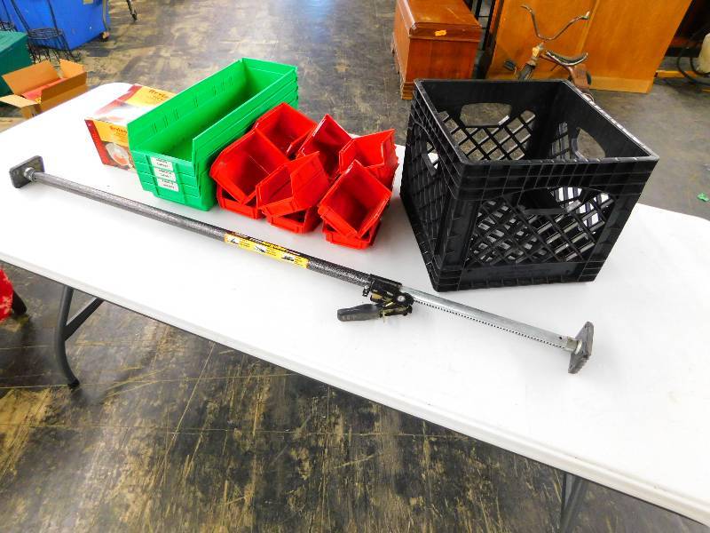 lot 67 image: STORAGE CONTAINERS AND BINS