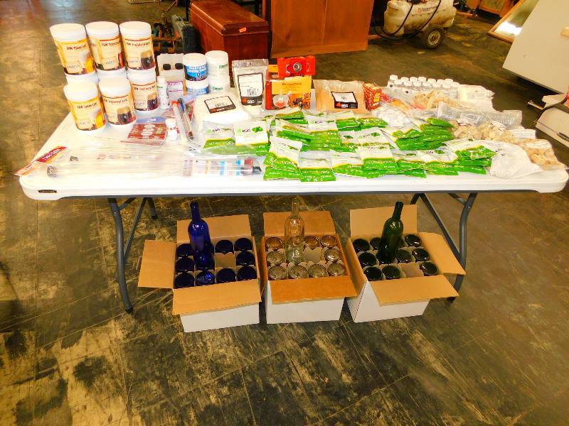 lot 68 image: HOME BREWERS STARTER KIT