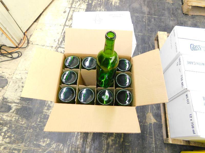 lot 71 image: BOTTLES