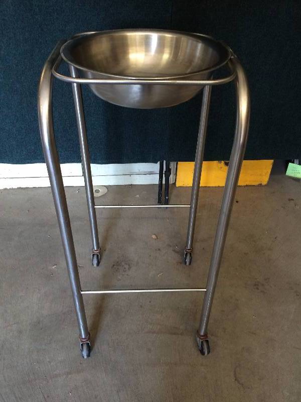 lot 32 image: Smith & Nephew Wilson Surgical Medical Stainless Steel Single Bowl Solution Mobile Stand