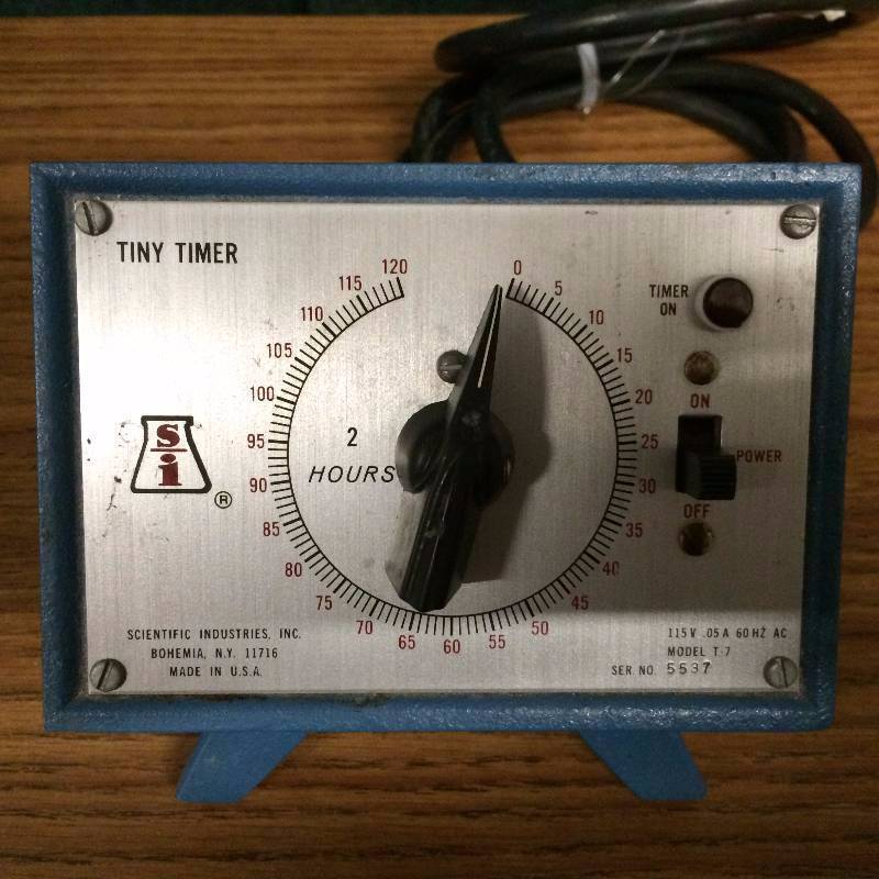 lot 5 image: Heavy Duty SI Scientific Industries T-7 Tiny Timer Lab Timing Unit