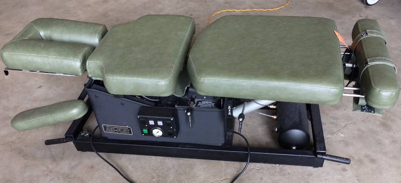 lot 2 image: Retails New $6000 Hill Adjustable Standard Air Flex Power Height Adjustment Electric Air Compression Cushion Controlled Manual Flexion & Distraction Chiropractic 4 Section Table Bed - Excellent Condition - No Tears To Vinyl