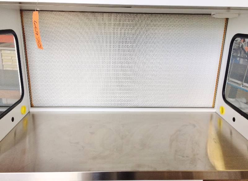 lot 4 image: Retails New $6000 High Efficiency Air Science Purair HLF-4 Horizontal Laminar Flow Bio Fume Hood Laboratory Chemical Exhaust System - Protects Equipment From Particulate Contamination - Like New Condition - Air Science USA in Fort Myers, FL