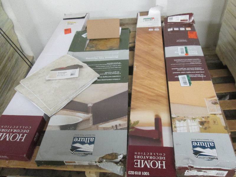 lot 43 image: 4 Cases of Assorted Flooring...