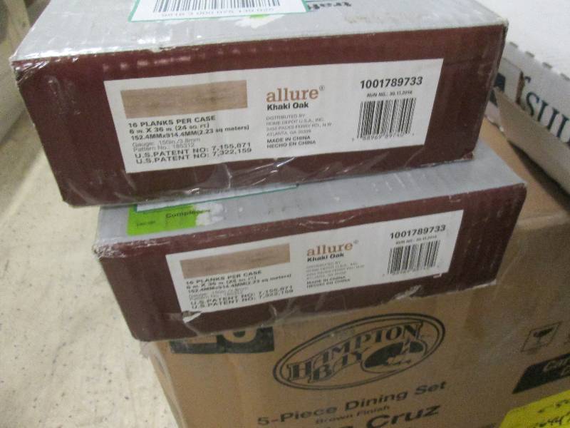 lot 60 image: 2 cases Traffic Master Allure 6 in....