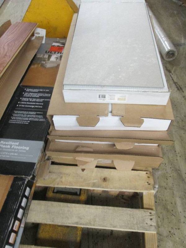 lot 81 image: 5 Cases Traffic Master Allure Ultra...