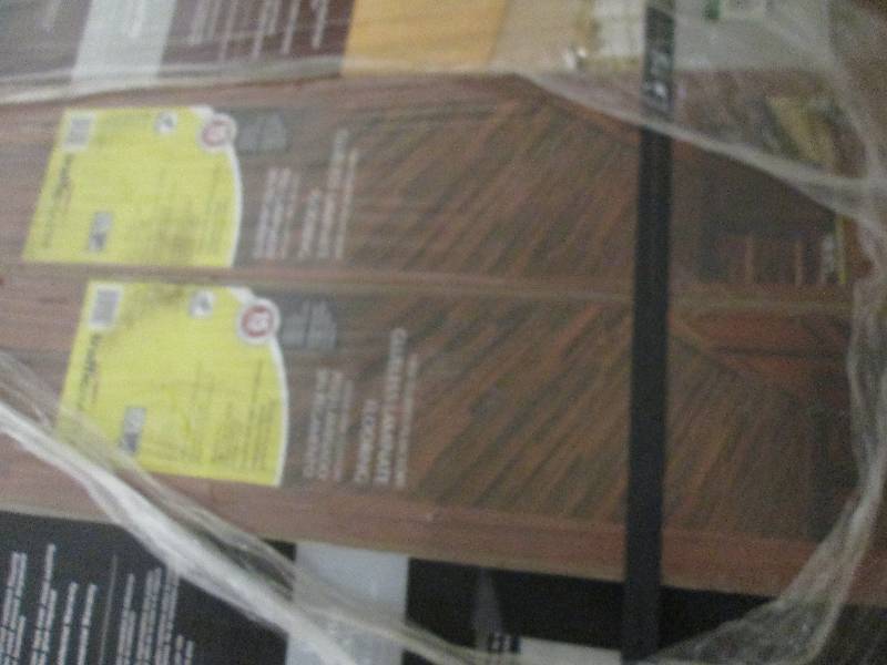 lot 84 image: 13 Cases Traffic Master New Ellento...