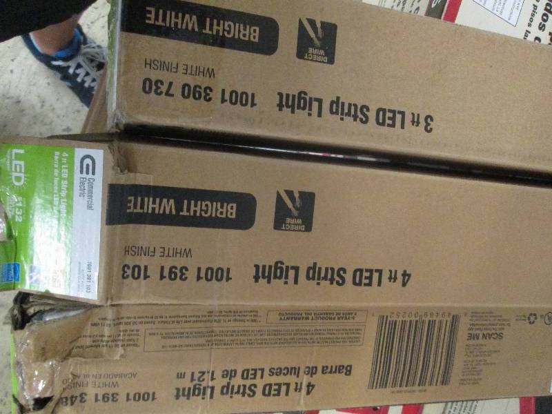 lot 94 image: Lot of 3 Assorted Commercial Electr...