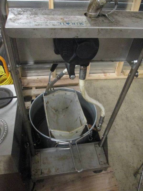 lot 112 image: Restaurant Power OilGrease Filter ...
