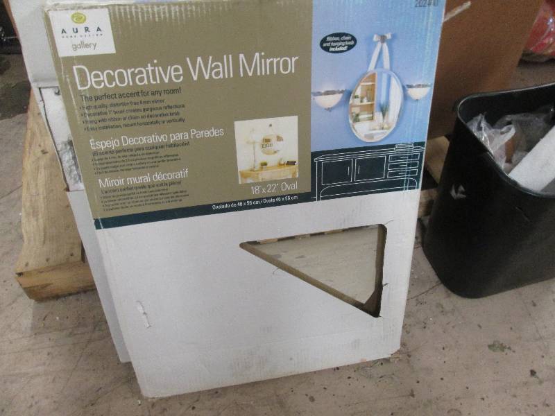 lot 119 image: Decorative Ovla wall Mirror 18x22 i...
