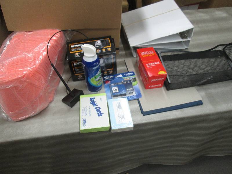 lot 175 image: Cleaning Wipes, 2 Staplers, Bostitc...