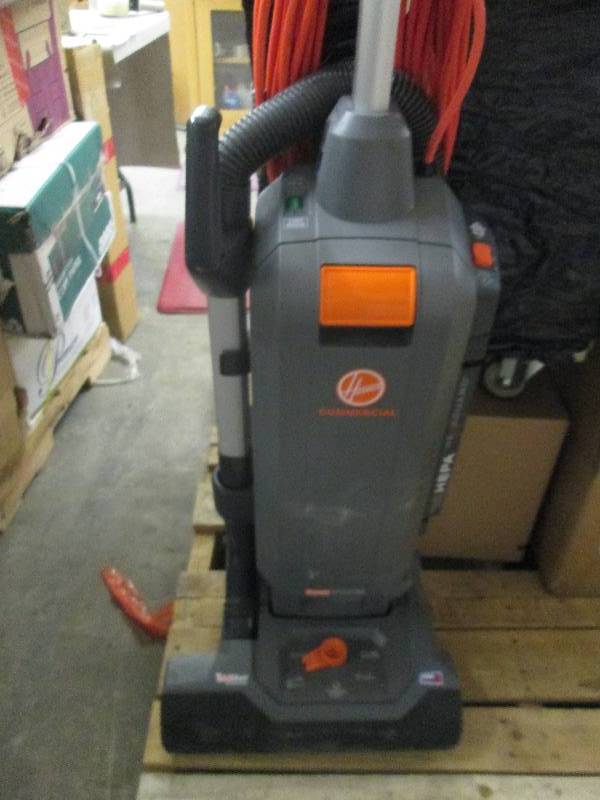 lot 184 image: Out of Box untested Hoover Commerci...
